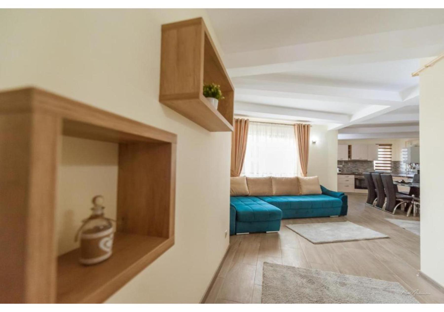 Luxury Apartment Piteşti Esterno foto